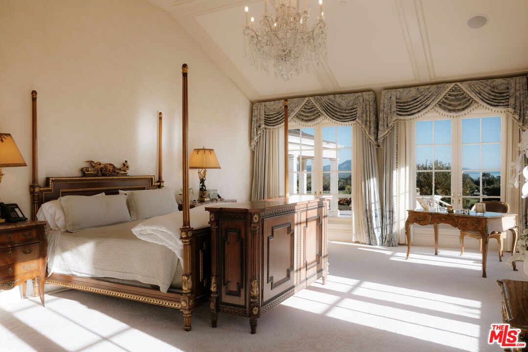 Bedroom, Chandelier, Interior, Water