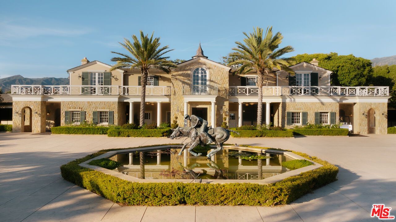 Exterior, Facade, Pool, French Provincial