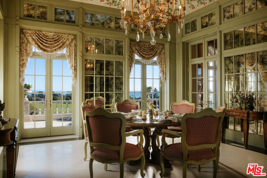 Chandelier, Dining room, Interior, Water