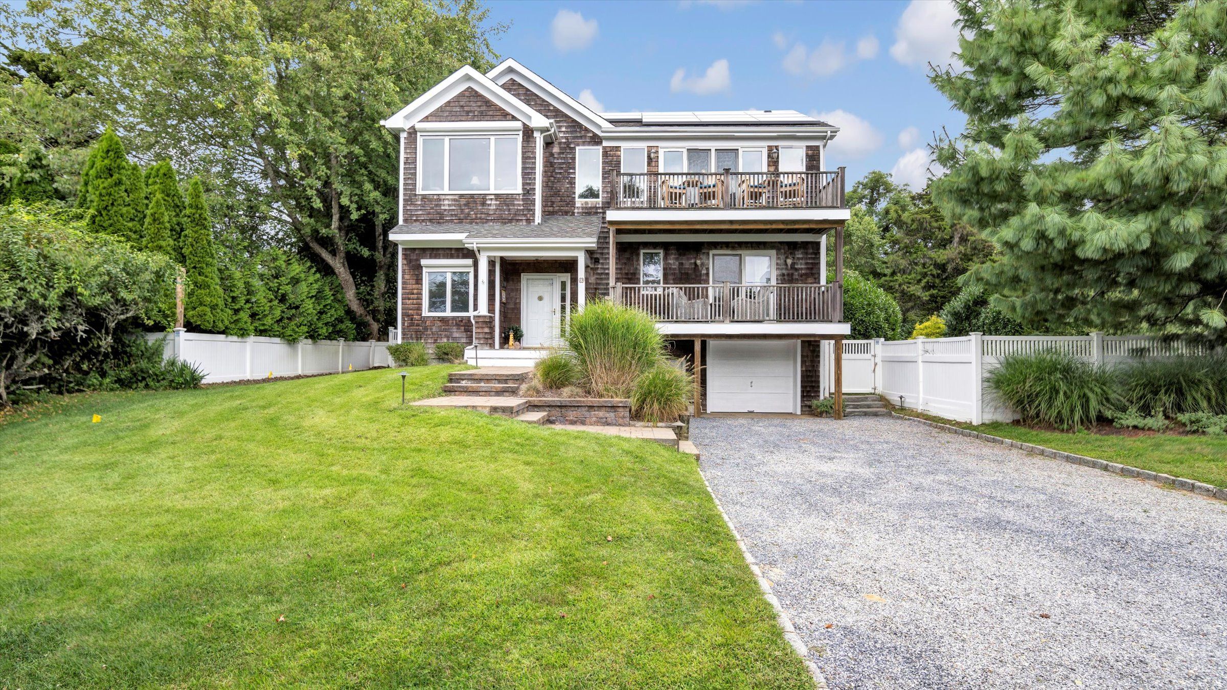 Attached, Backyard, Exterior, Facade, Brick Facade, Queen Anne Victorian