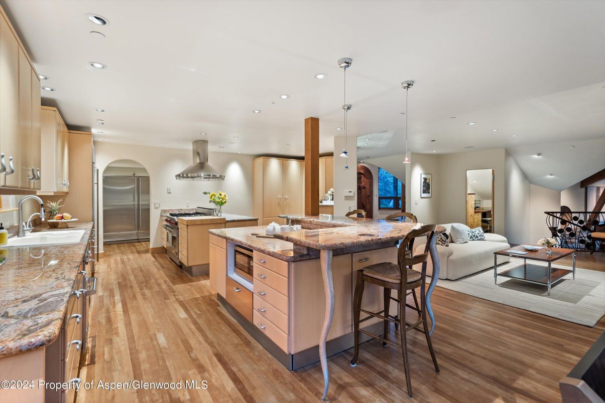 Interior, Kitchen, Living room, Pendant Lights, Recessed Lighting, Stainless Steel Appliances, Wood Texture Flooring