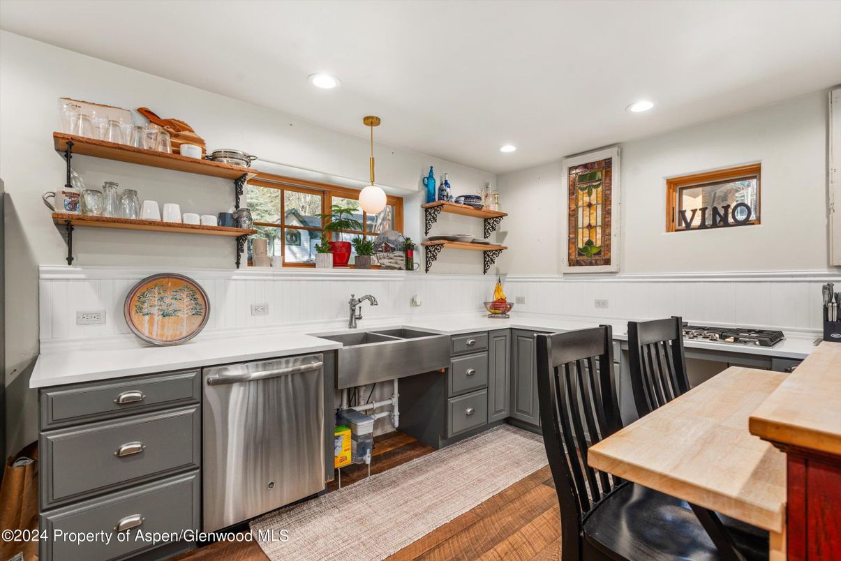 Interior, Kitchen, Pendant Lights, Recessed Lighting, Wood Texture Flooring