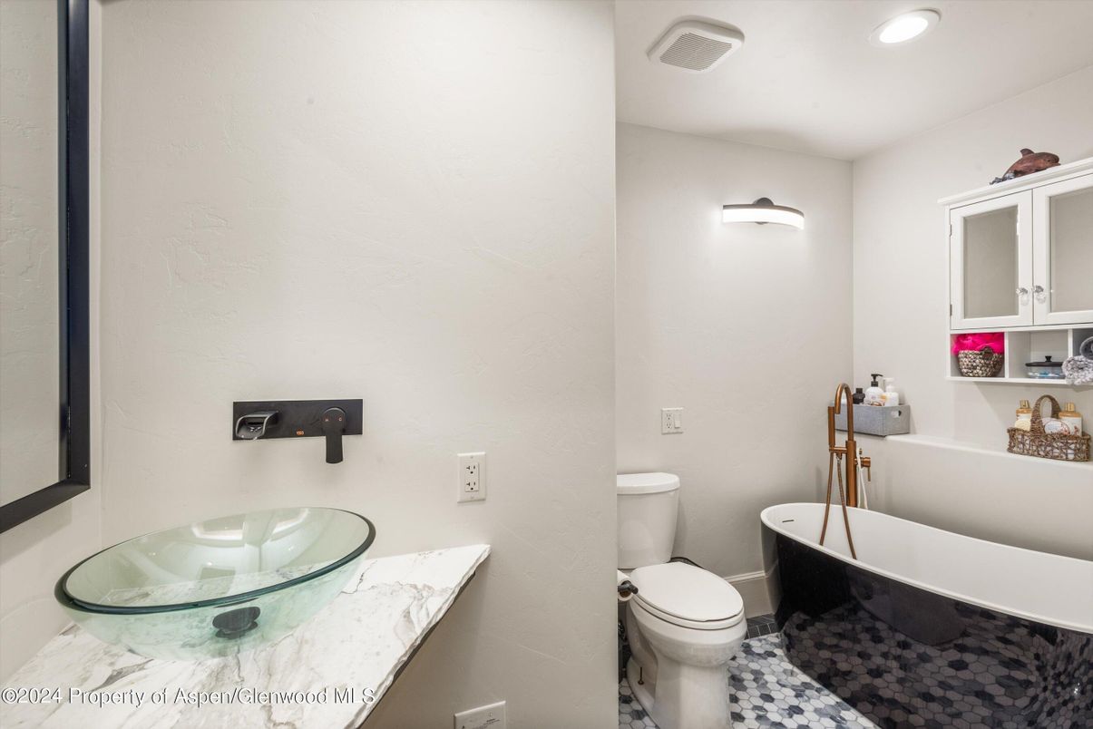 Bathroom, Free Standing Baths, Interior, Recessed Lighting