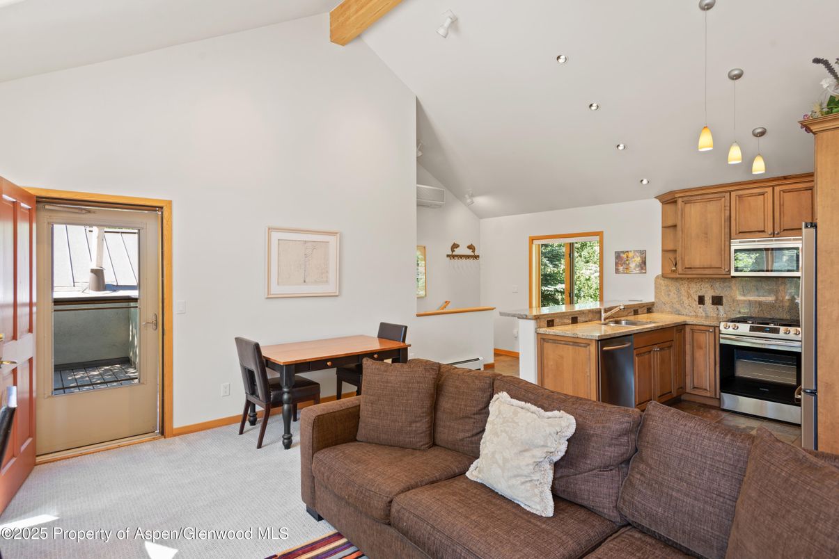 Dining room, Interior, Kitchen, Living room, Pendant Lights, Recessed Lighting