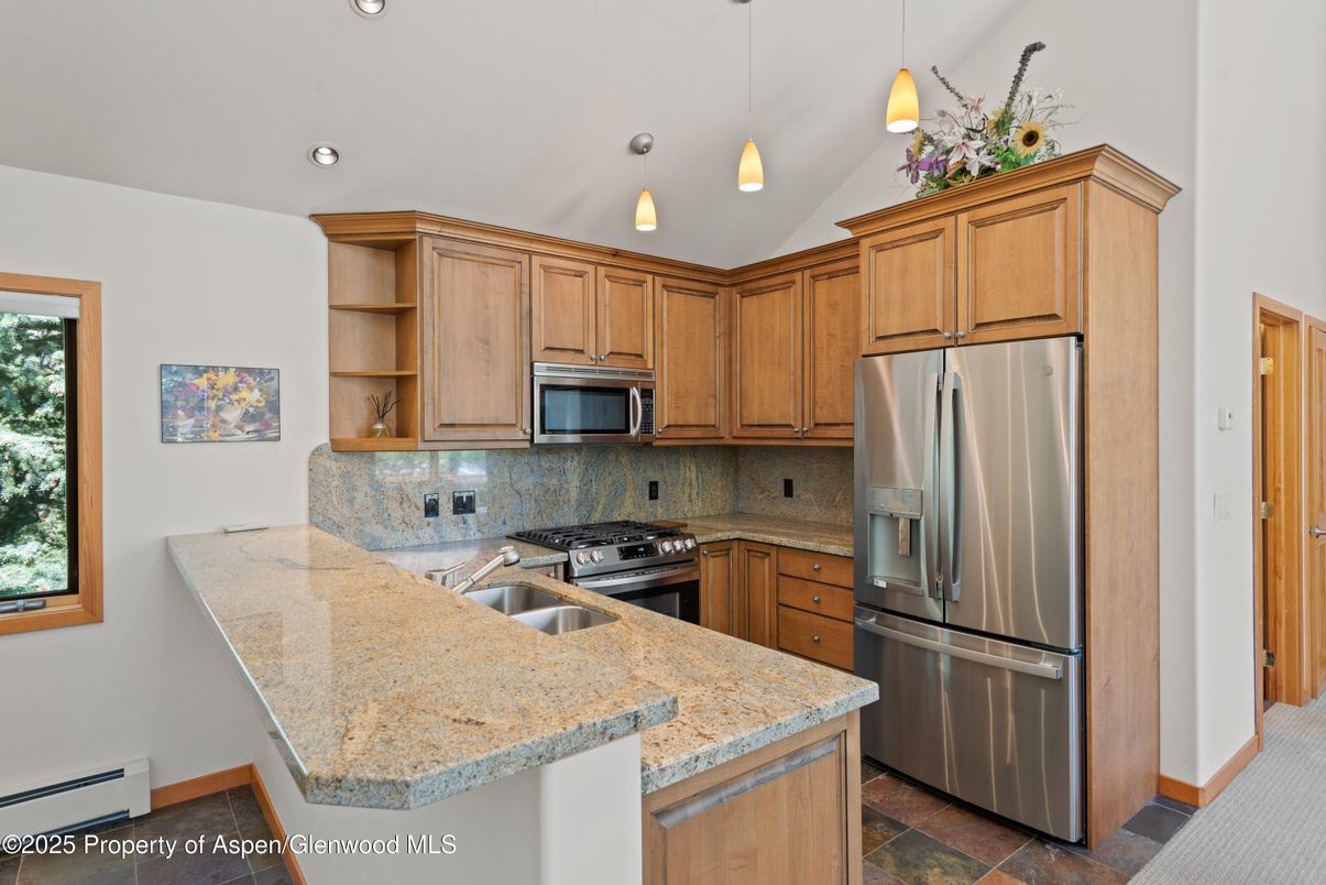Interior, Kitchen, Pendant Lights, Recessed Lighting, Stainless Steel Appliances