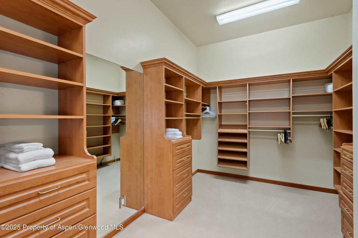Interior, Walk-in Closets