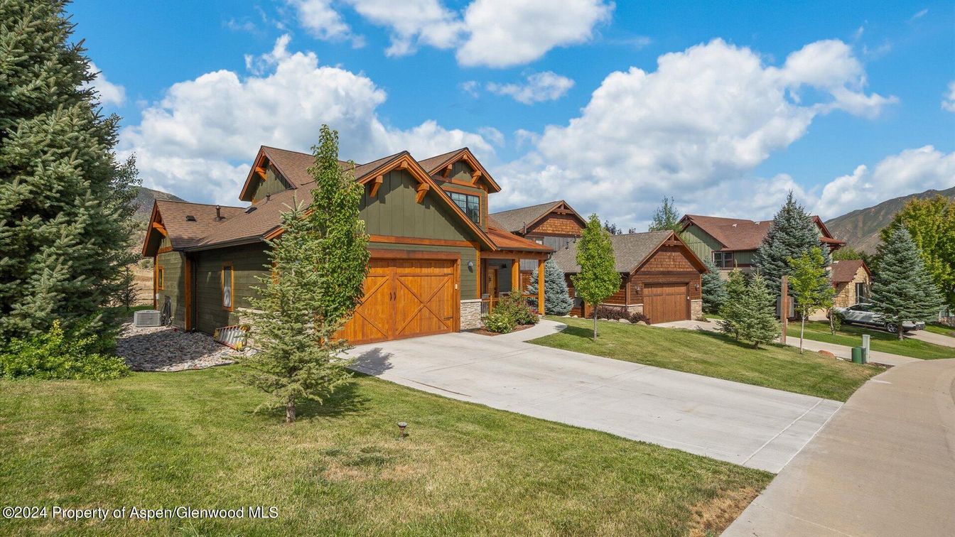 Attached, Exterior, Facade, Log Home