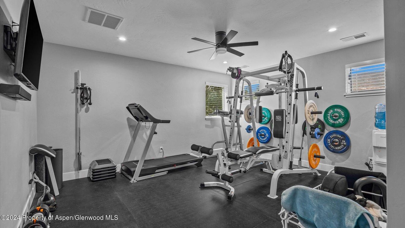 Fitness Equipment, Interior, Recessed Lighting