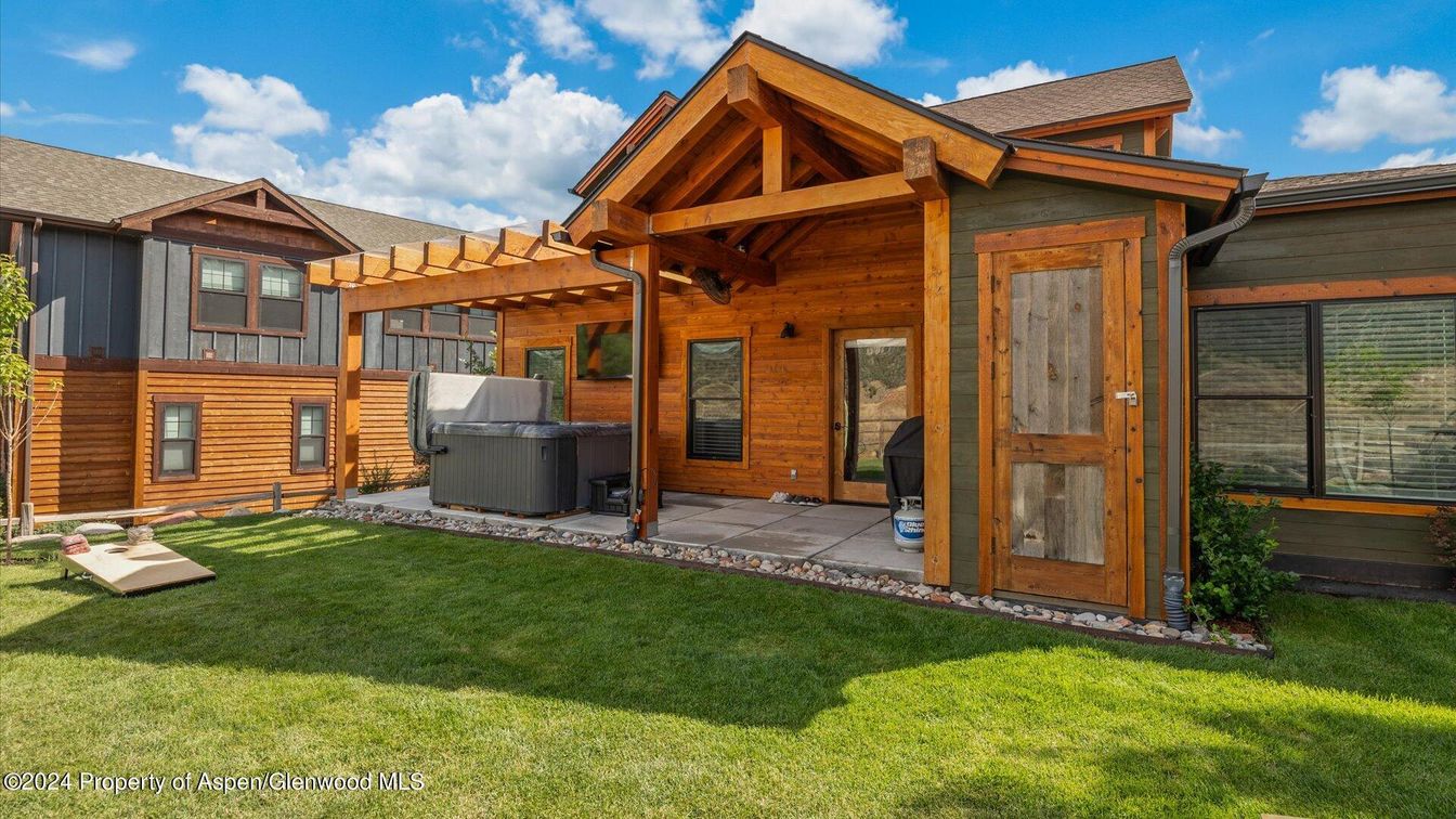 Backyard, Exterior, Hot Tub