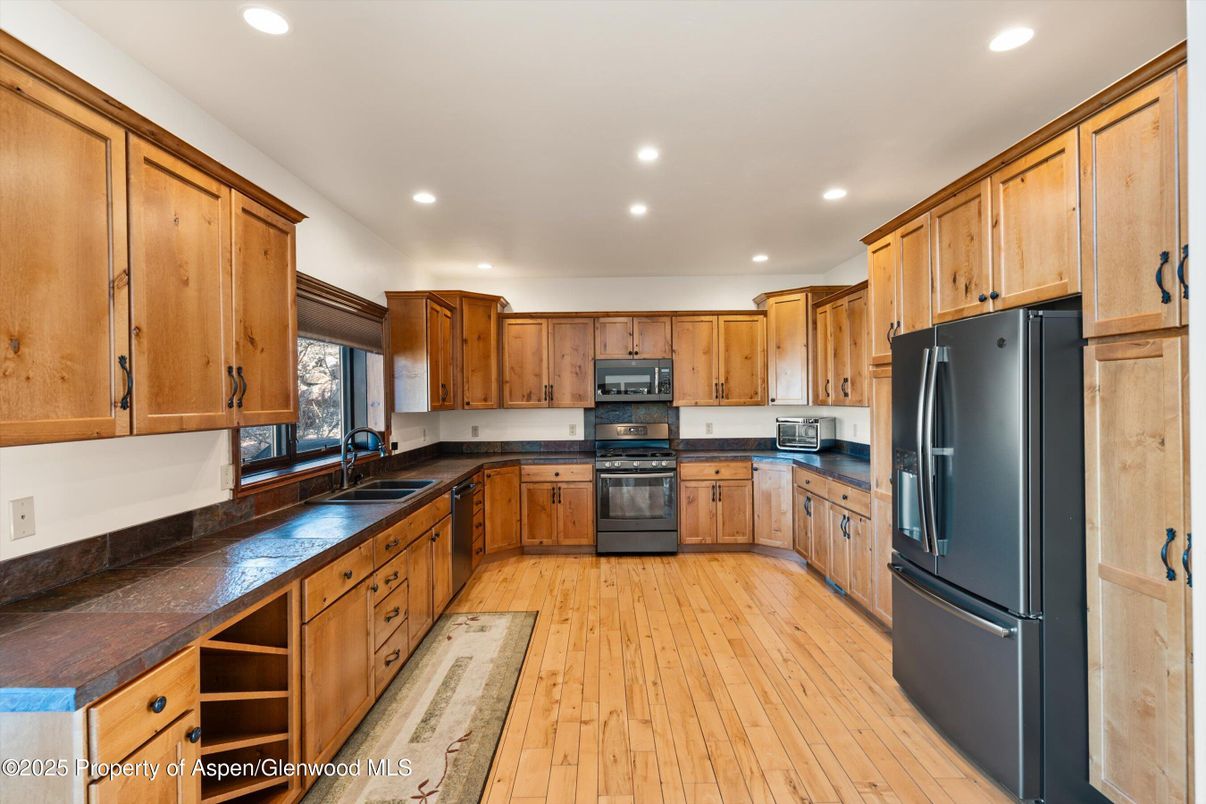 Interior, Kitchen, Recessed Lighting, Wood Texture Flooring