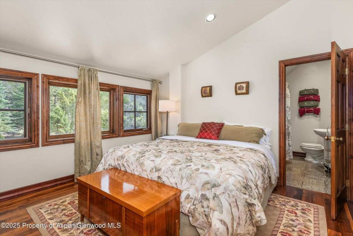 Bathroom, Bedroom, Interior, Recessed Lighting, Wood Texture Flooring