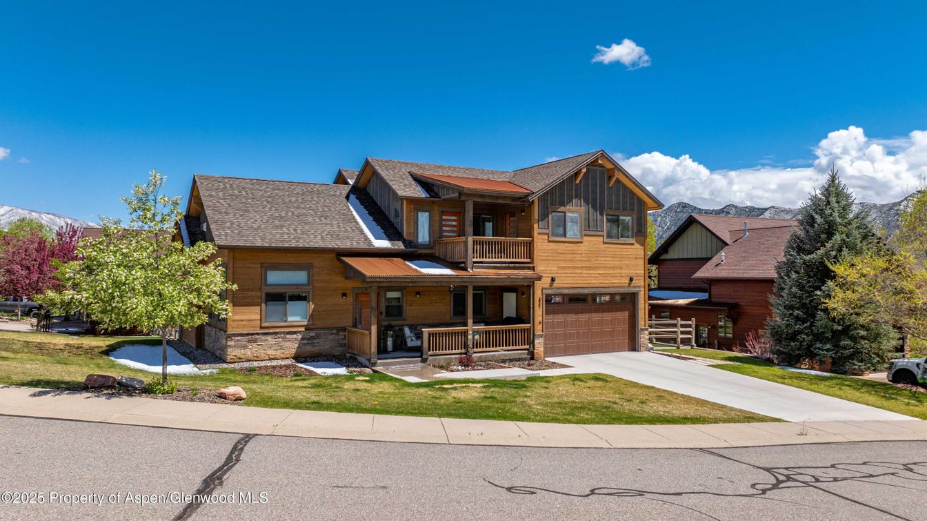 Attached, Exterior, Facade, Log Home