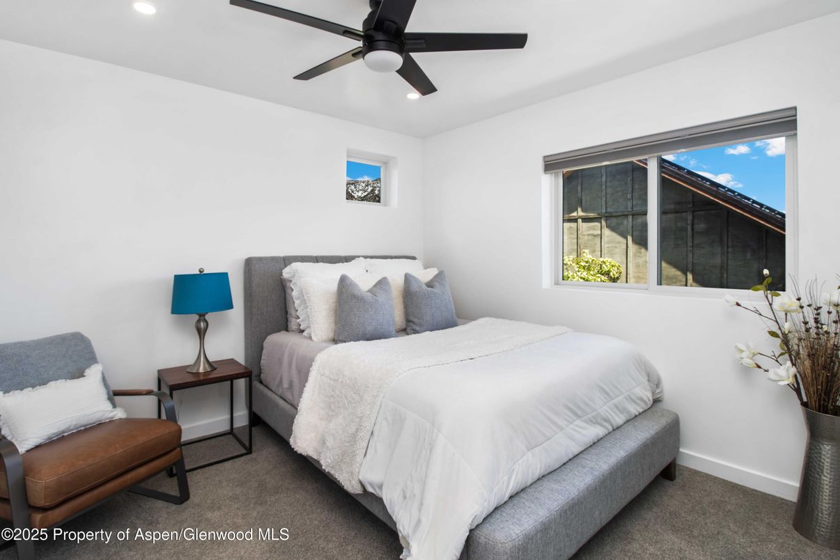Bedroom, Interior, Recessed Lighting