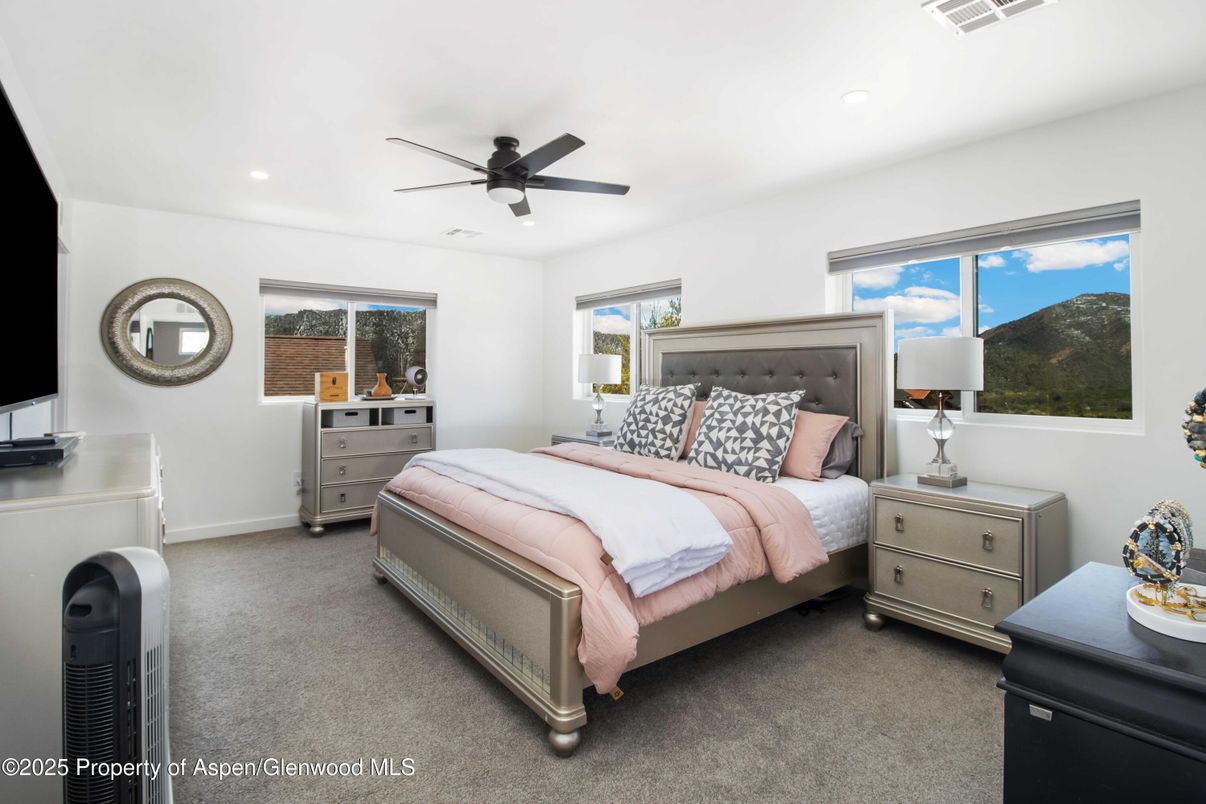 Bedroom, Interior, Recessed Lighting