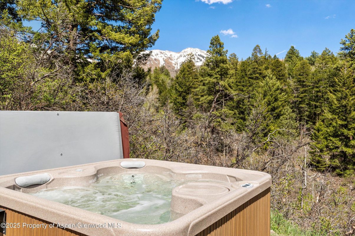 Exterior, Hot Tub