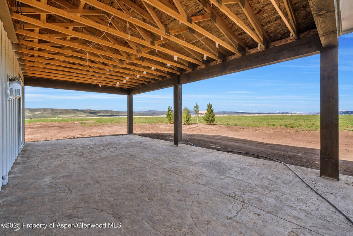 Exterior, Wooden Beams