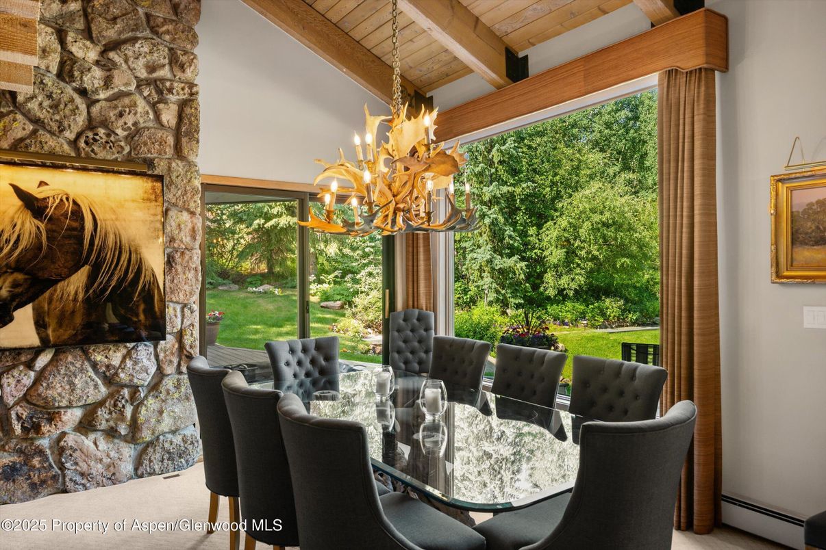 Chandelier, Dining room, Interior, Wooden Beams, Wooden Ceilings