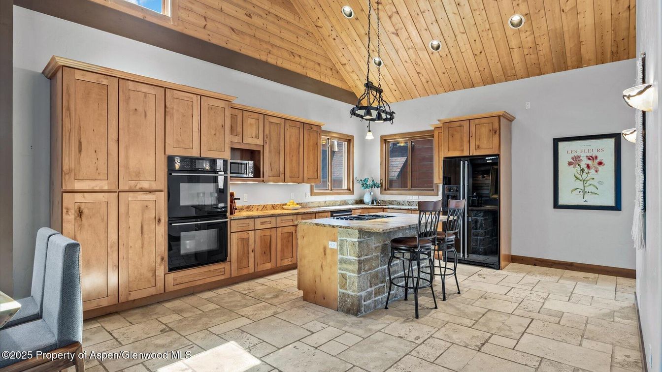 Interior, Kitchen, Pendant Lights, Recessed Lighting, Wooden Ceilings