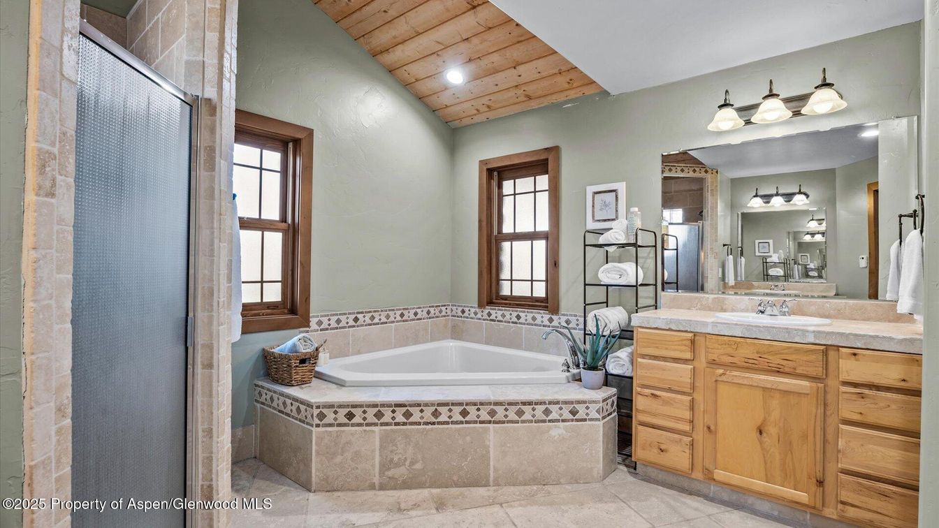 Bathroom, Interior, Recessed Lighting, Wooden Ceilings