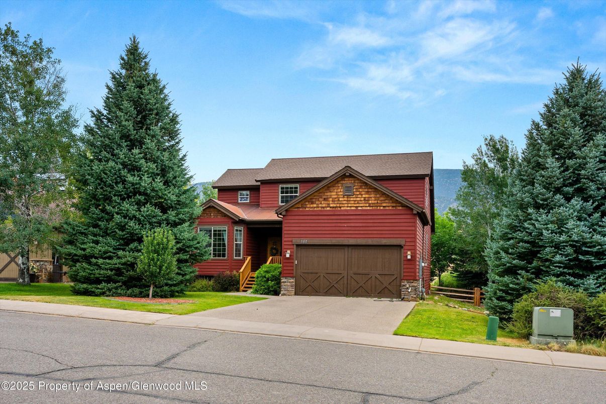 Attached, Exterior, Facade, Log Home