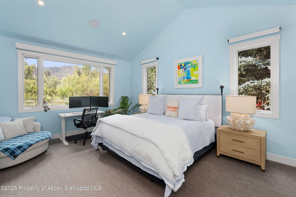 Bedroom, Home Office, Interior, Recessed Lighting
