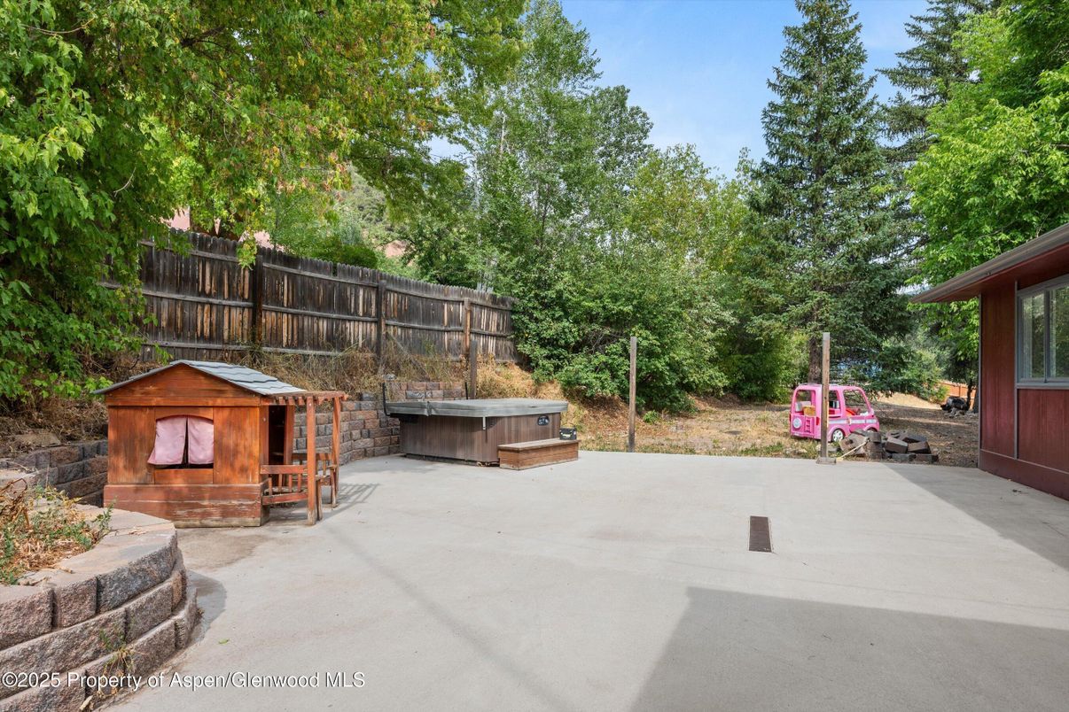 Backyard, Exterior, Hot Tub