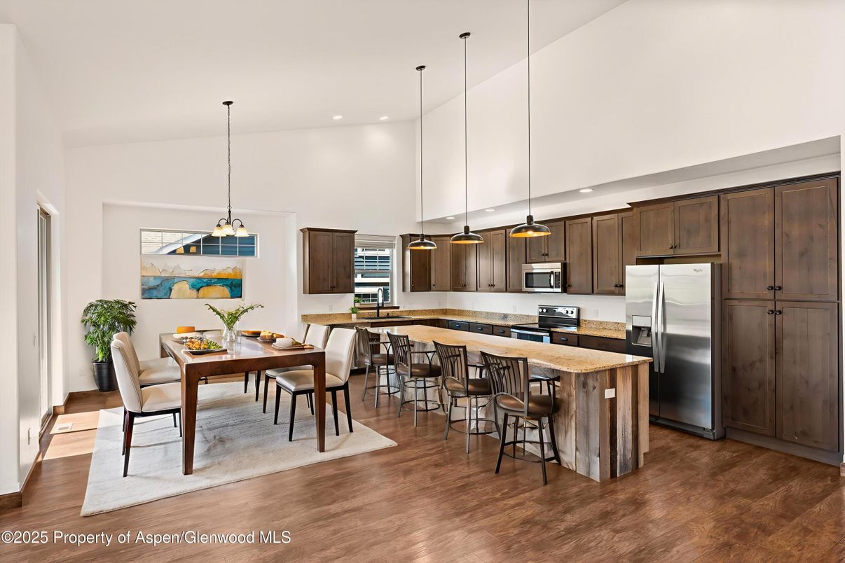 Dining room, Interior, Kitchen, Pendant Lights, Recessed Lighting, Wood Texture Flooring