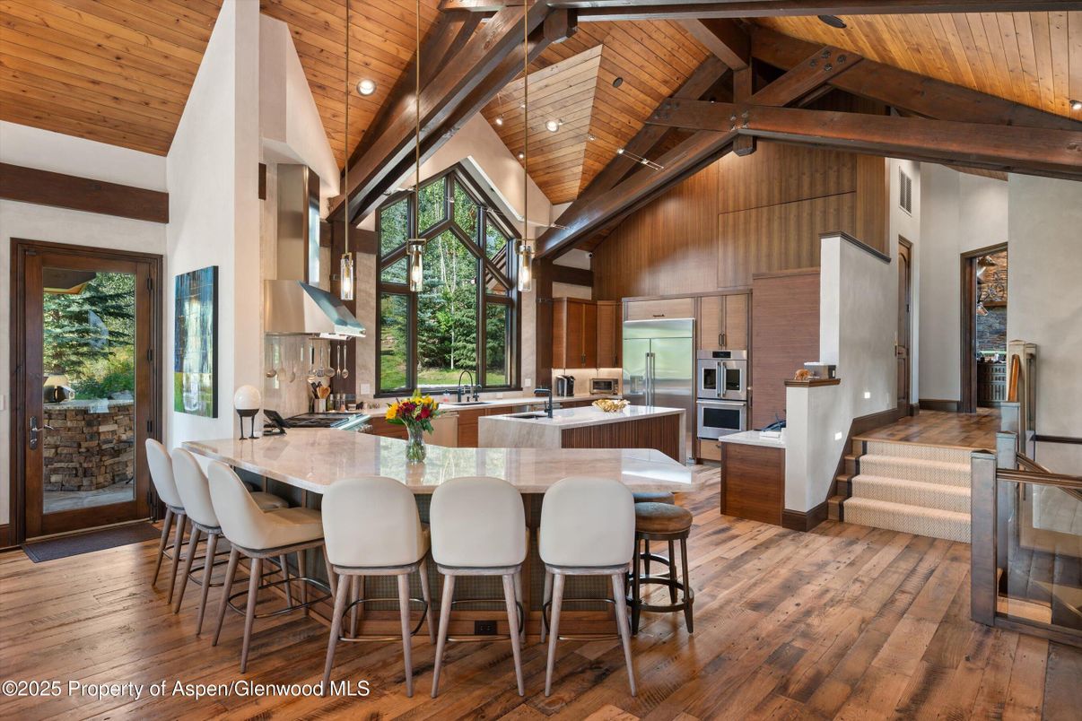 Dining room, Interior, Kitchen, Pendant Lights, Recessed Lighting, Stainless Steel Appliances, Wooden Beams, Wooden Ceilings, Wood Texture Flooring