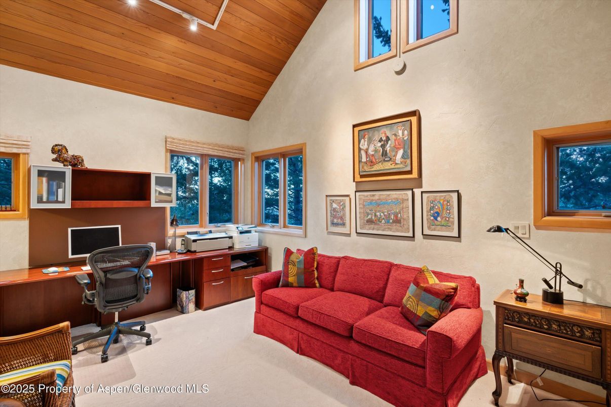Home Office, Interior, Recessed Lighting, Wooden Ceilings