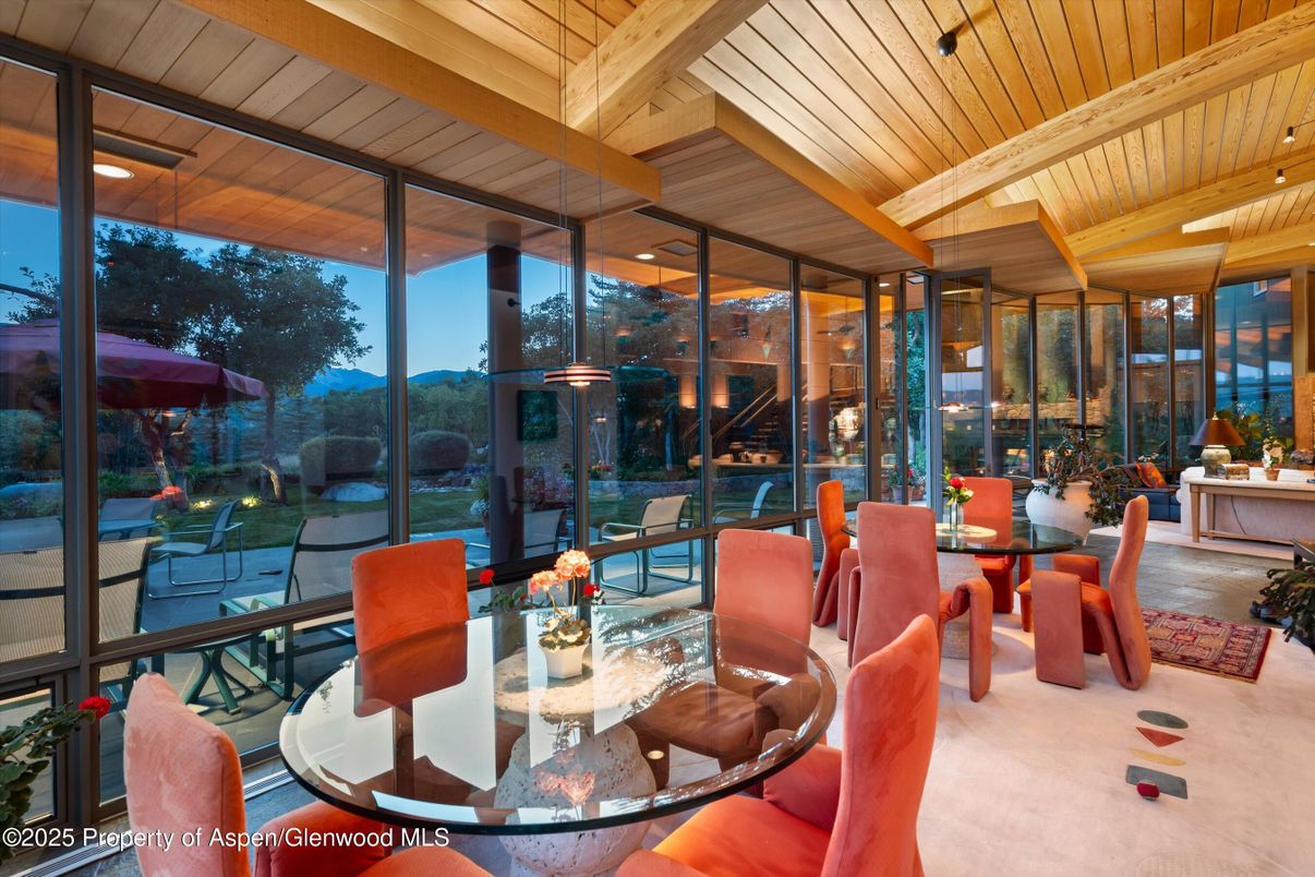 Dining room, Interior, Sun Room, Wooden Beams, Wooden Ceilings