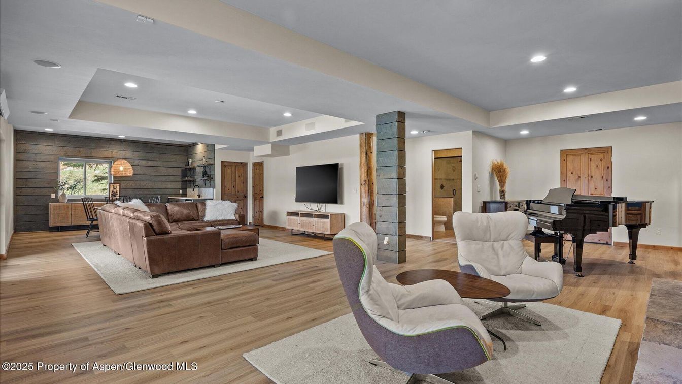 Interior, Living room, Piano, Recessed Lighting, Wood Texture Flooring, Wooden Walls
