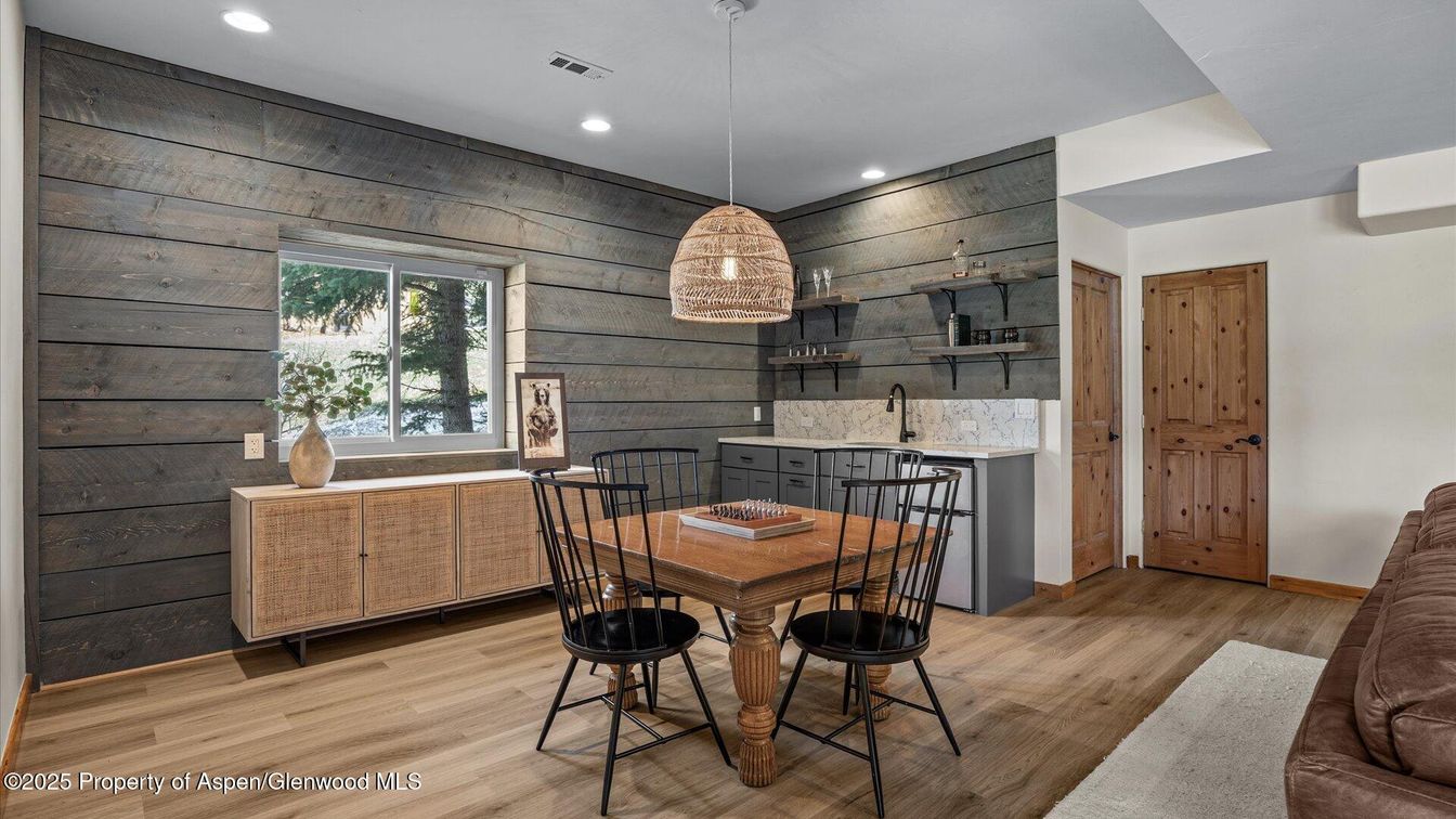 Dining room, Interior, Pendant Lights, Recessed Lighting, Wood Texture Flooring, Wooden Walls