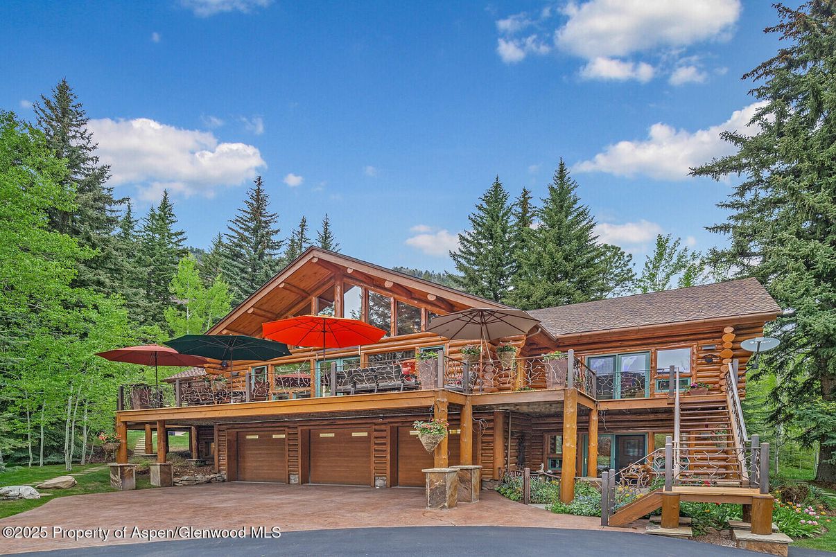 Attached, Exterior, Facade, Log Home