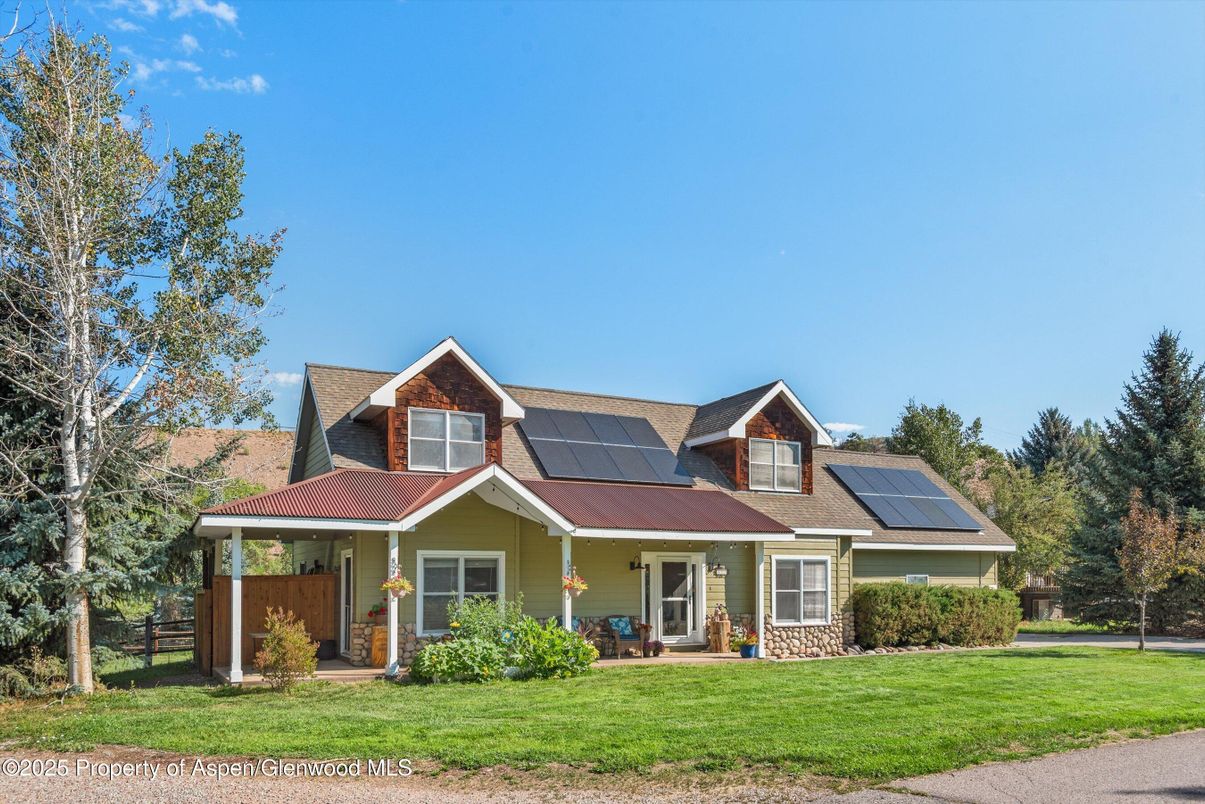 Exterior, Facade, Solar Panels, Cape Cod