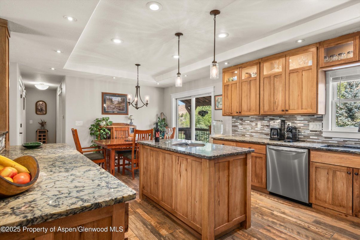 Dining room, Interior, Kitchen, Pendant Lights, Recessed Lighting, Wood Texture Flooring