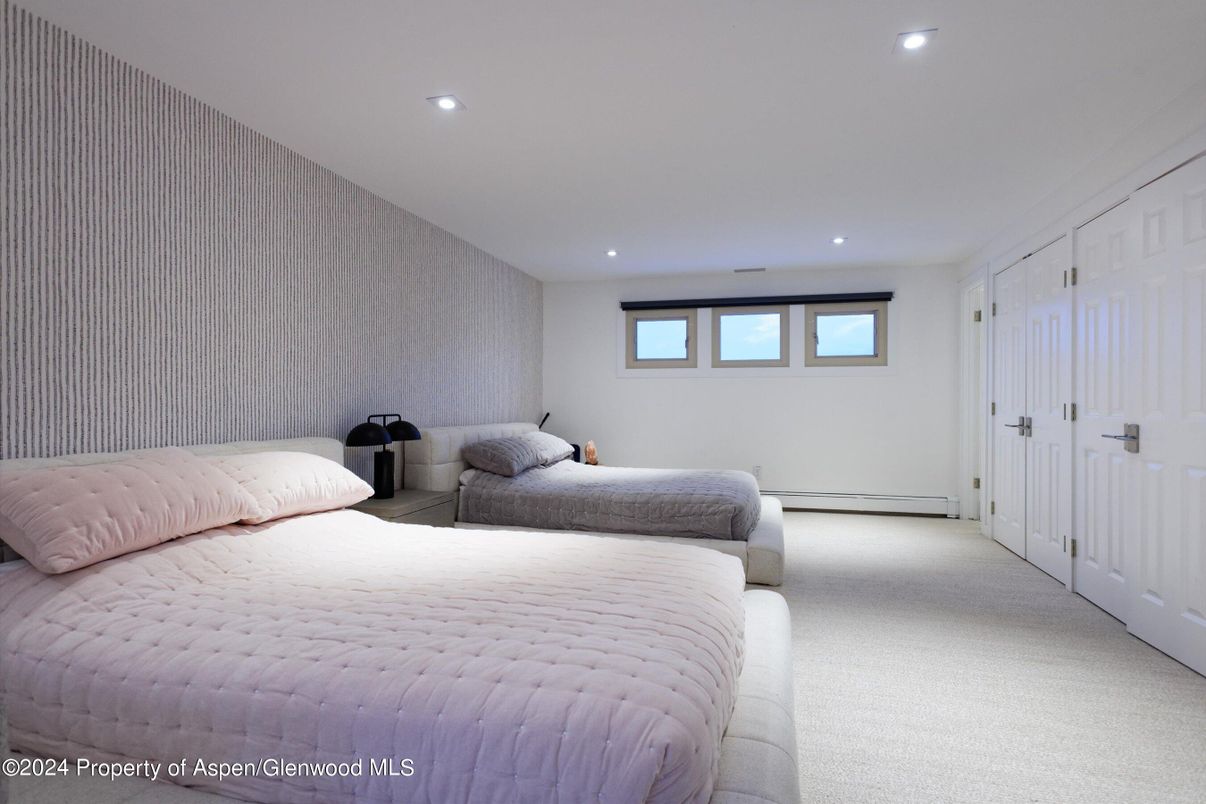 Bedroom, Interior, Recessed Lighting
