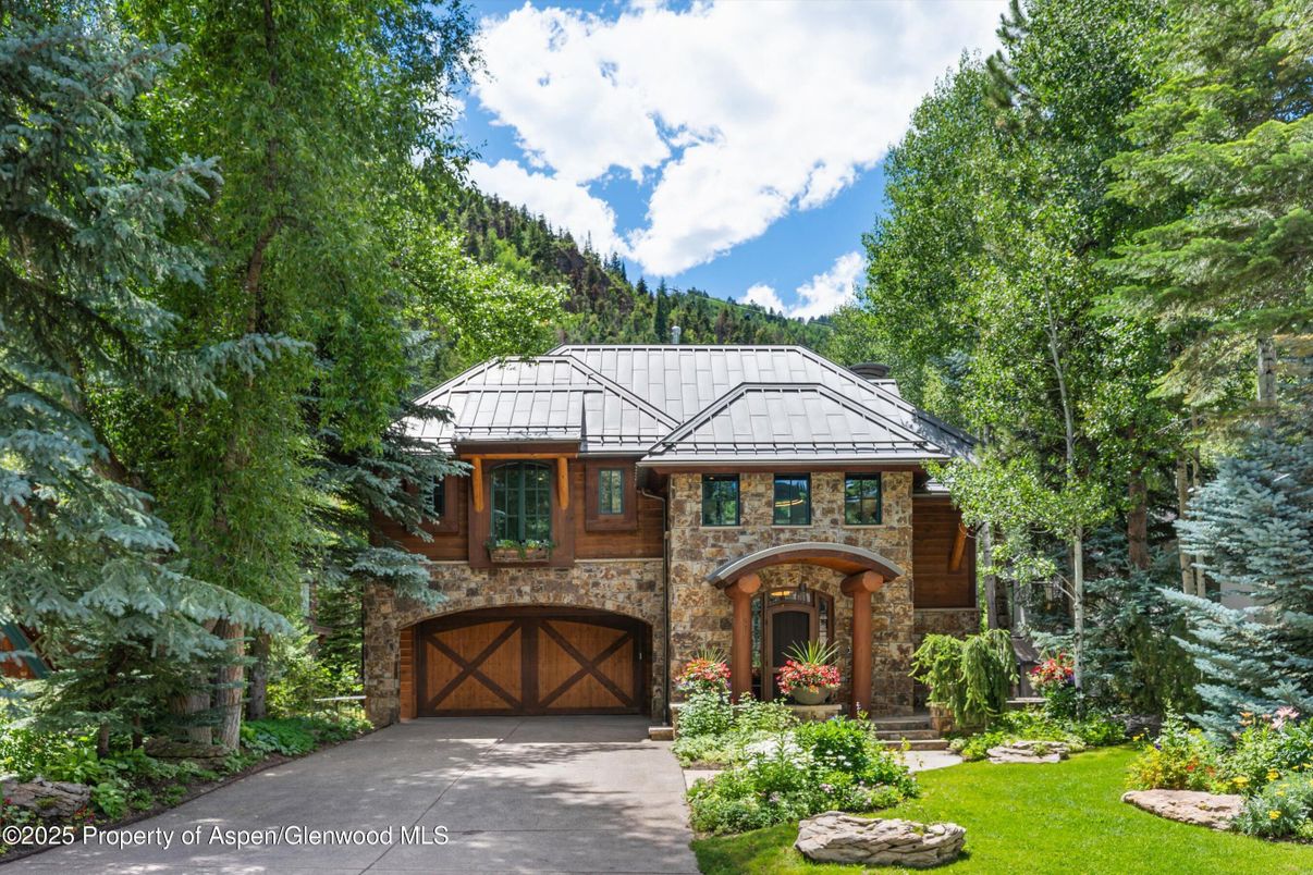 Attached, Exterior, Facade, Log Home