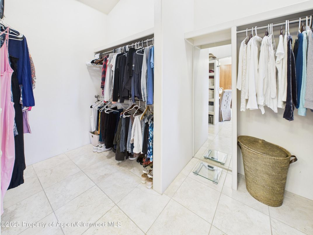 Interior, Walk-in Closets
