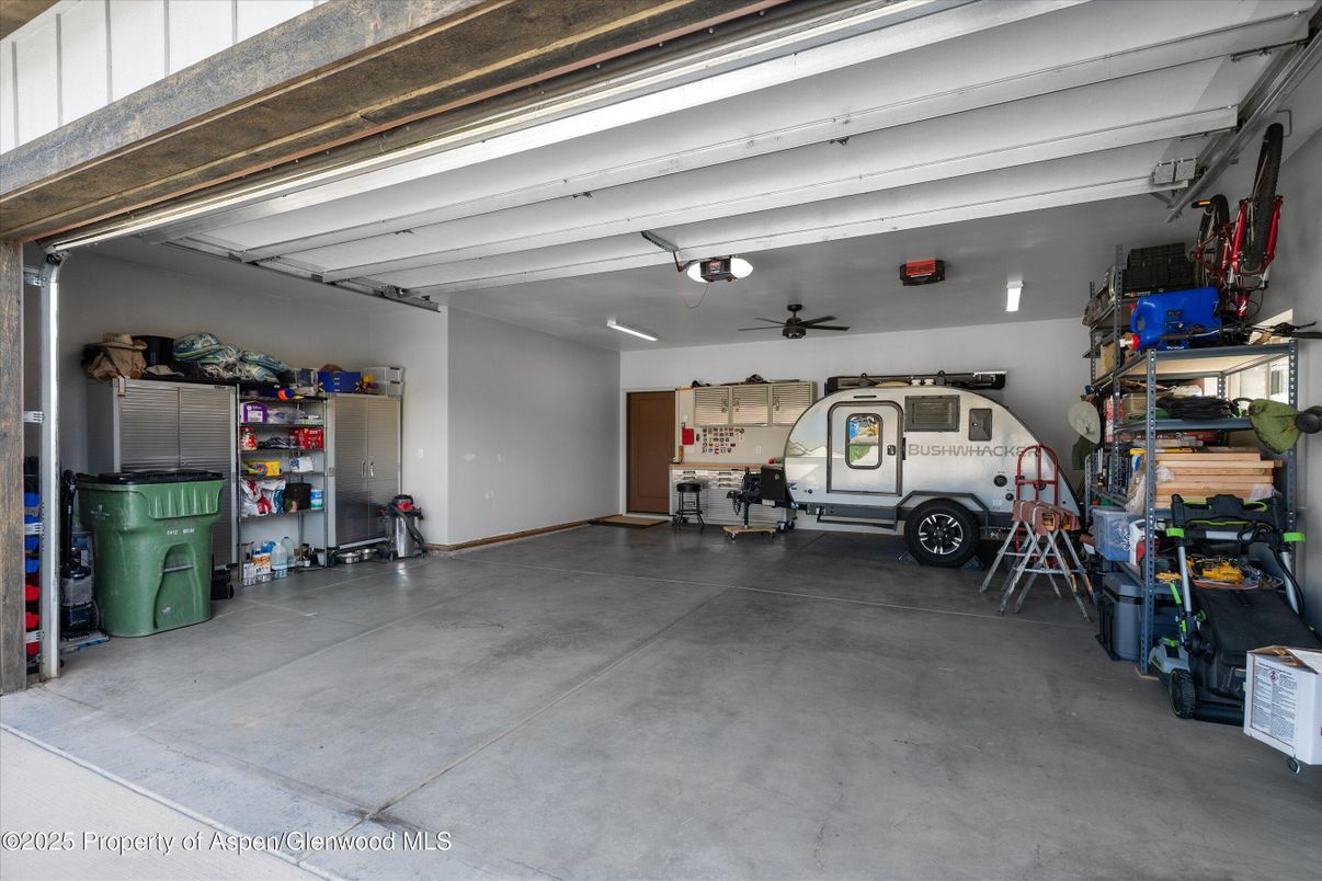 Garage, Interior
