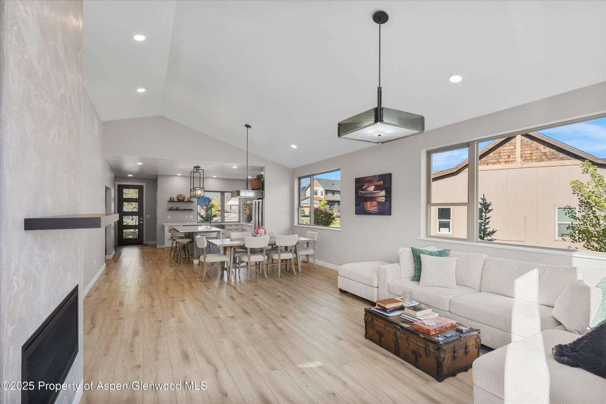 Dining room, Interior, Kitchen, Living room, Pendant Lights, Recessed Lighting, Wood Texture Flooring