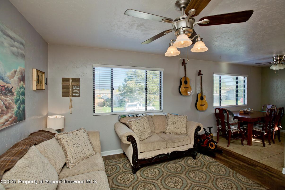 Dining room, Interior