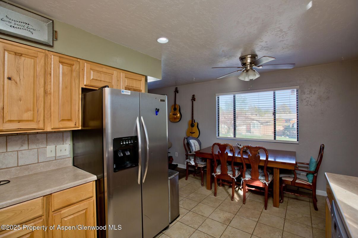 Dining room, Interior, Kitchen, Recessed Lighting