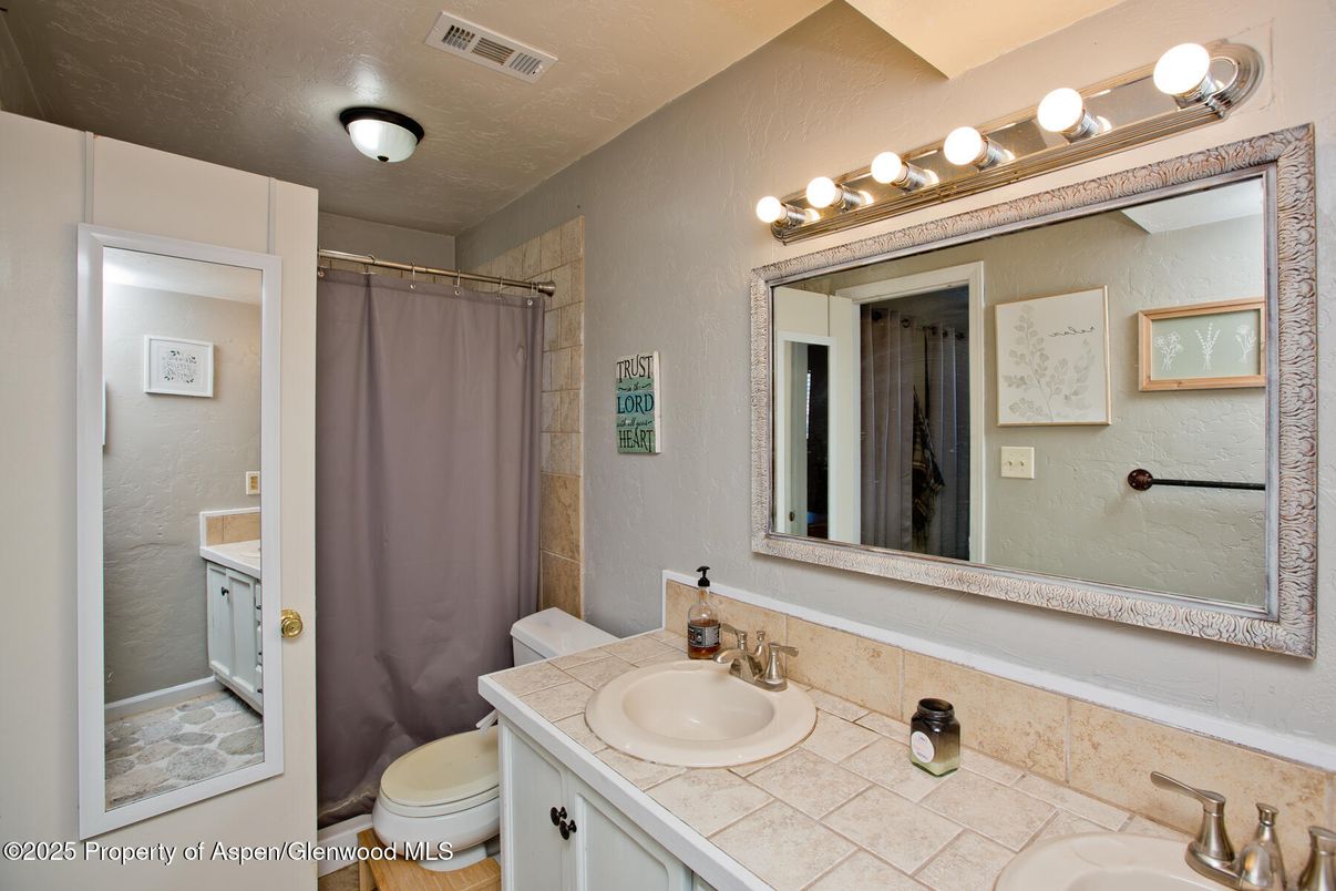 Bathroom, Dual Sink Vanities, Interior, Tile Countertops