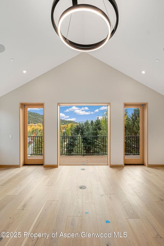 Interior, Pendant Lights, Recessed Lighting, Wood Texture Flooring