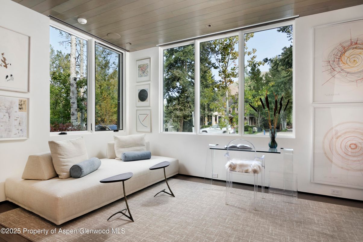Interior, Recessed Lighting, Sun Room, Wooden Ceilings