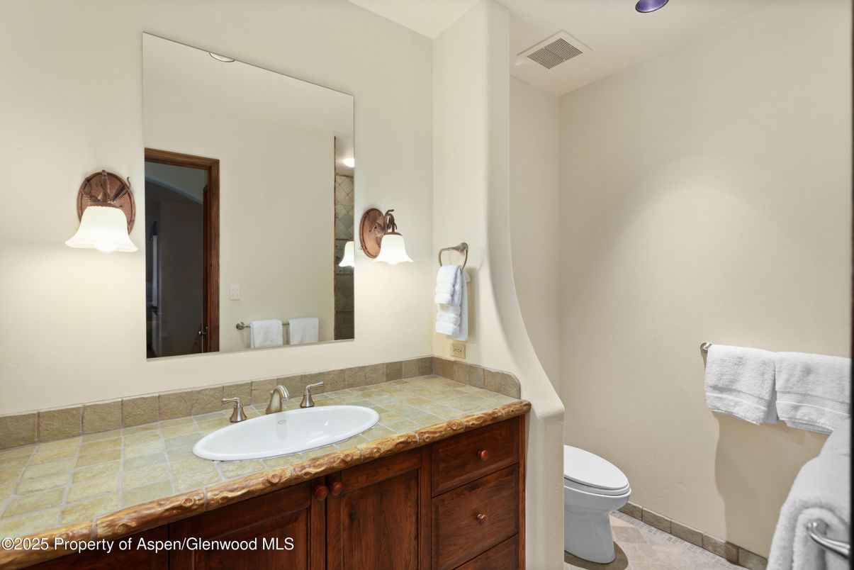 Bathroom, Interior, Recessed Lighting, Tile Countertops