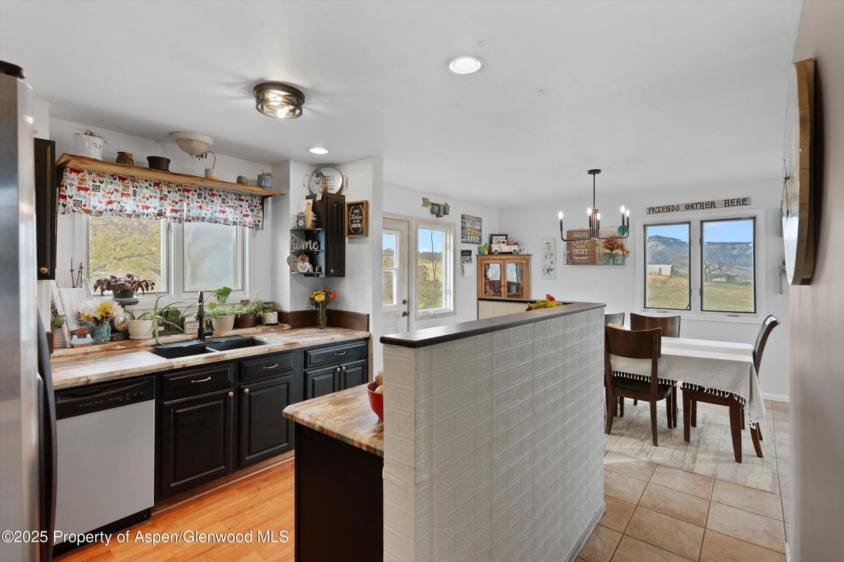 Dining room, Interior, Kitchen, Pendant Lights, Recessed Lighting