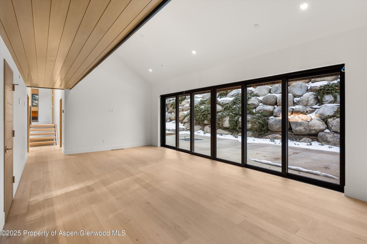 Empty room, Interior, Recessed Lighting, Wood Texture Flooring