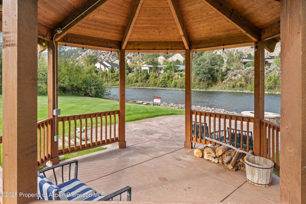 Backyard, Exterior, Water