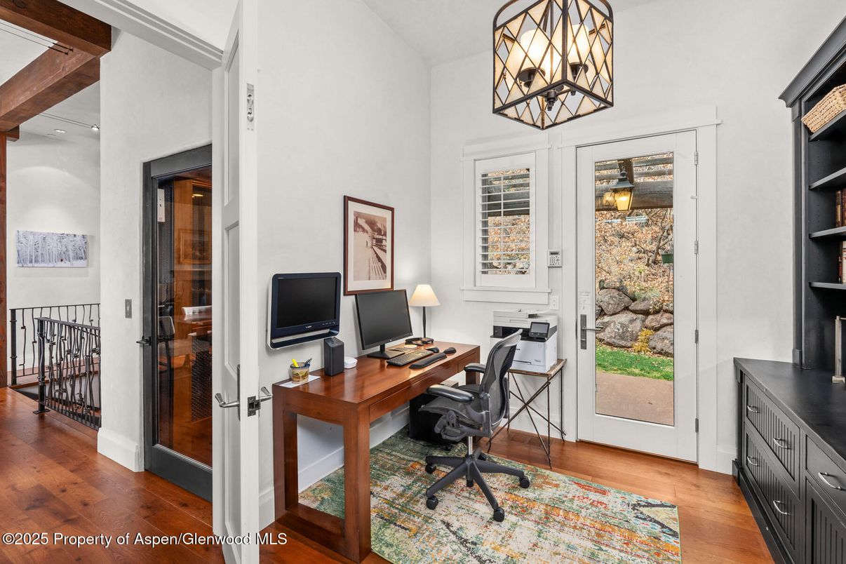 Home Office, Interior, Pendant Lights, Wood Texture Flooring